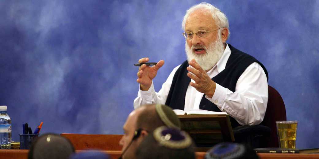 Рав Лайтман про обезьян и девственниц