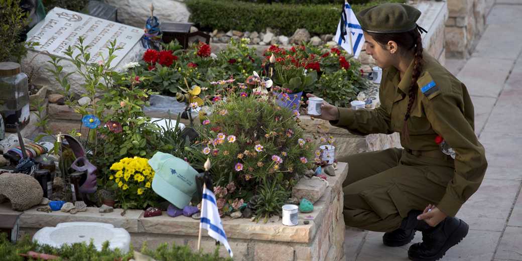 Завтра вечером в Израиле прозвучит сирена в честь Дня памяти павших
