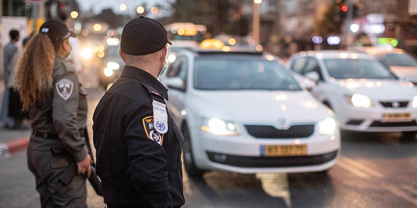 Карантин до вакцин: через три недели Израиль может прийти к третьему закрытию