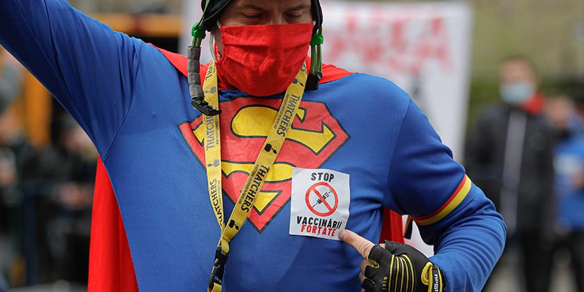 Успех вакцинации в Израиле – прекрасный повод для антисемитизма