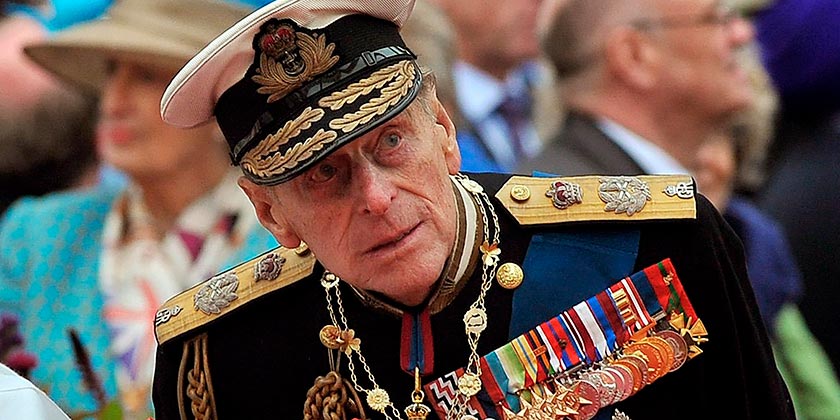 Похороны под сенью коронавируса: в Великобритании попрощались с принцем Филиппом