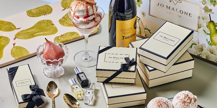 Подарочные наборы духов и мороженого с ароматом спелой груши