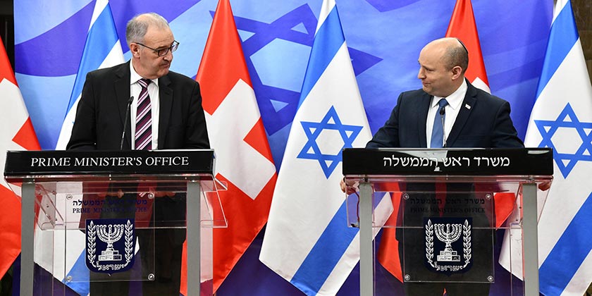 Беннет сравнил Израиль со Швейцарией