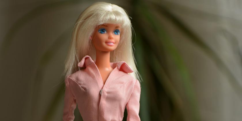 elena-mishlanova-Barbie-unsplash