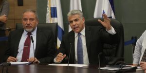 Израиль-Министр-Авигдор-Либерма-Яир-Лапид-экономика-профицит