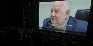 Горбачев-Рай-фильм-Манский