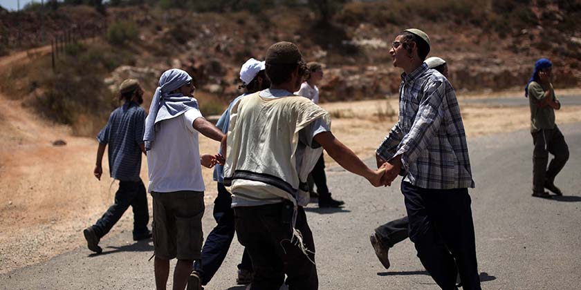 Столкновения на Хевронском нагорье: арабы пытались отнять у еврейских фермеров М16