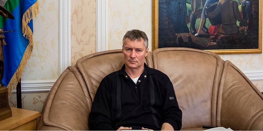 Бывшего мэра Екатеринбурга Евгения Ройзмана задержали за слова о «вторжении в Украину»