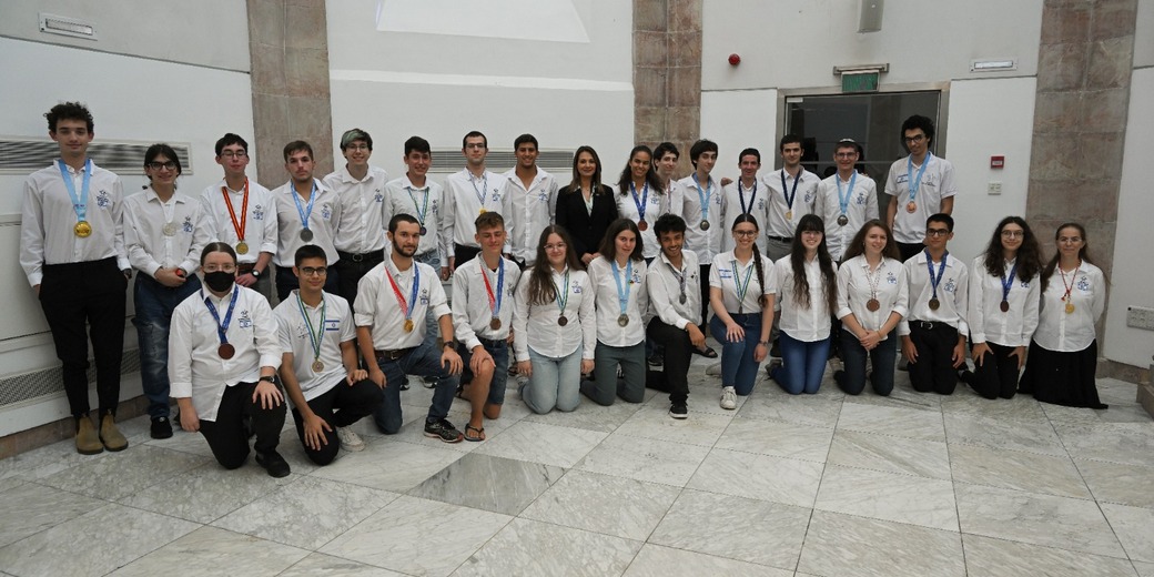 Олимпийская сборная Израиля по компьютерным наукам завоевала золотую медаль