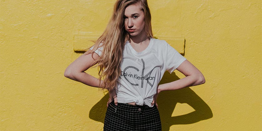 Calvin Klein предложил художникам переосмыслить свой логотип