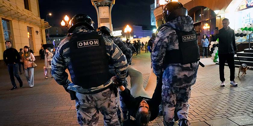 «Частичная» мобилизация в России: первая кровь. Друг мобилизованного 5 раз выстрелил в военкома