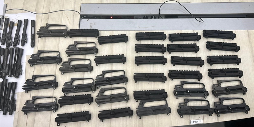 Поток оружия через Иордан не иссякает: полиция перехватила очередную партию