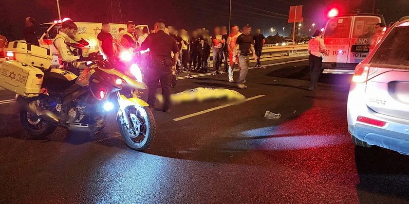 Машина сбила мотоцикл на шоссе номер 5. Мотоциклист погиб