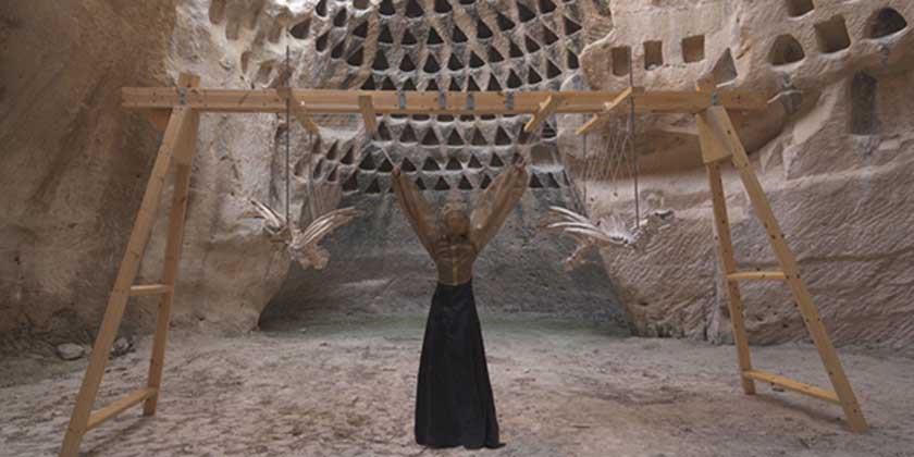 На Таймс-сквер в Нью-Йорке летают пчелы из пещеры Бейт-Гуврин