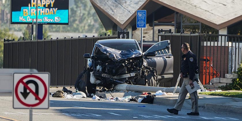 США: автомобиль сбил группу полицейских кадетов, совершавших пробежку (видео)