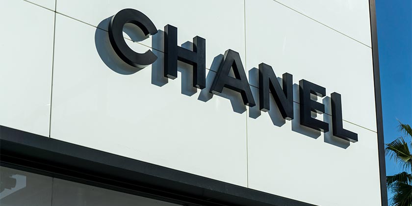 Модный дом Chanel выпустит книгу в честь 90-летия своей ювелирной линейки