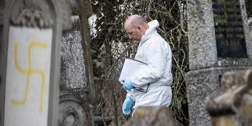 Мир уже против антисемитов – или еще за?