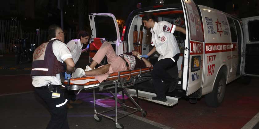 Мэр города, где жил террорист, и лидер арабской партии осудили теракт на набережной Тель-Авива