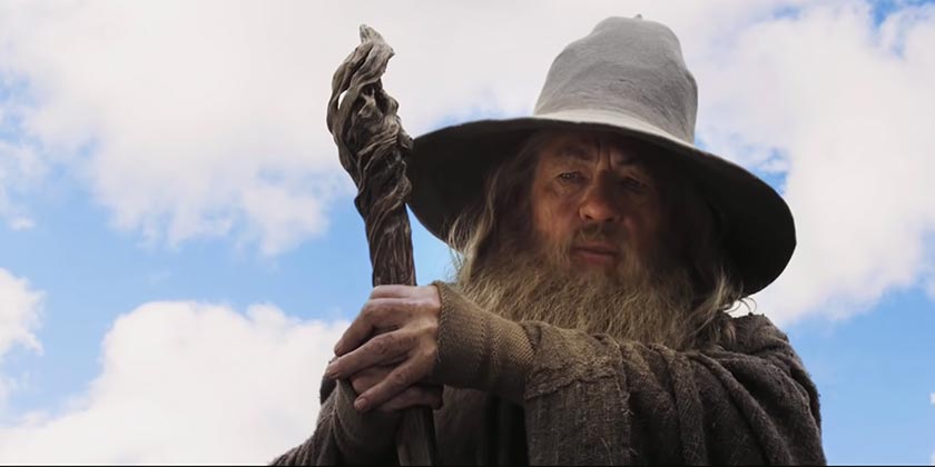 Студент отмечал день рождения в костюме Гэндальфа и встретил настоящего волшебника (видео)