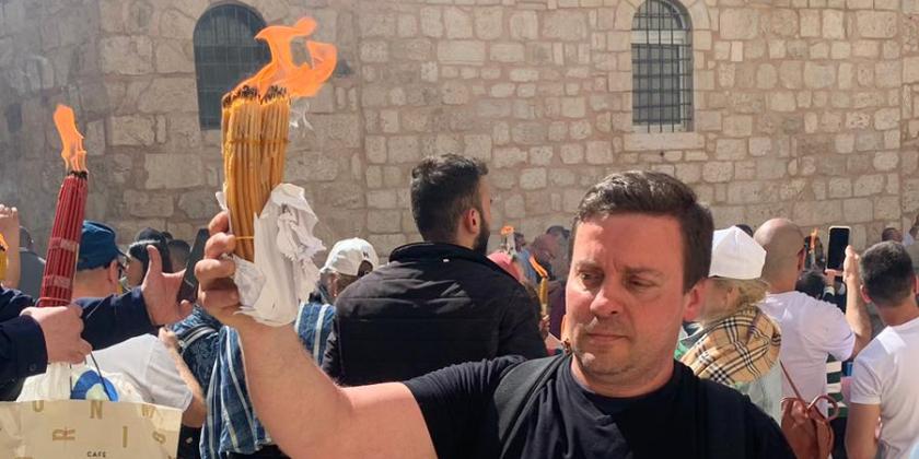 В Иерусалиме сошел Благодатный огонь