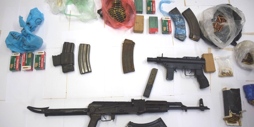 Полиция задержала 54 подозреваемых в незаконном хранении оружия