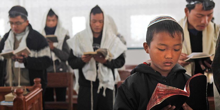 Тысячи членов «Бней Менаше» требуют срочной репатриации в Израиль на фоне беспорядков в Индии