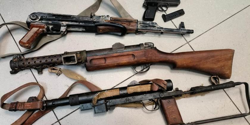 Израильтянин хранил во дворе дома оружие со времен Войны за независимость