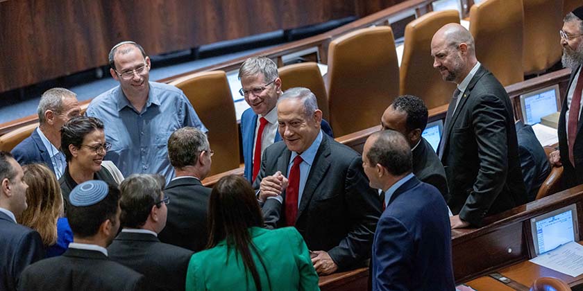 Что вы знаете о политическом и экономическом популизме?