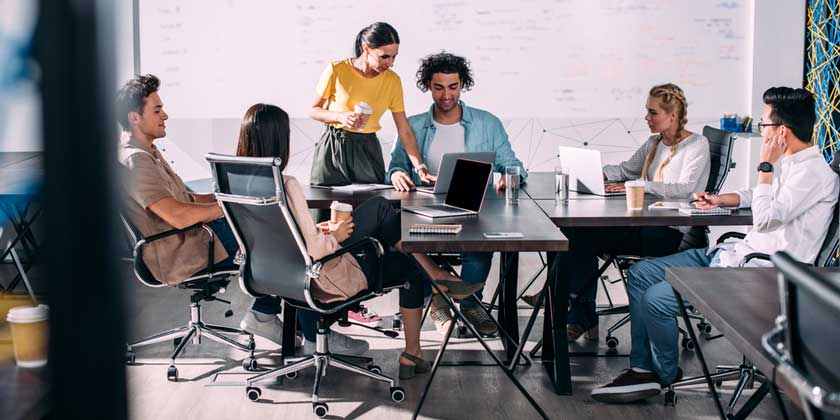 Слияние компаний – плохая новость для их сотрудников