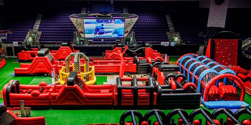 Снова лето, снова каникулы и снова WIPARK с двумя километрами батутов