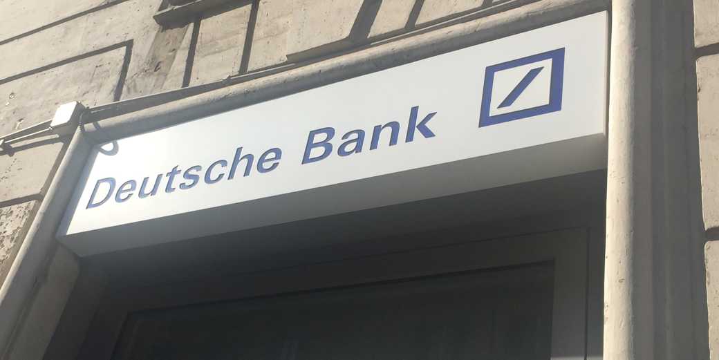 Deutsche Bank подозревают в отмывании денег