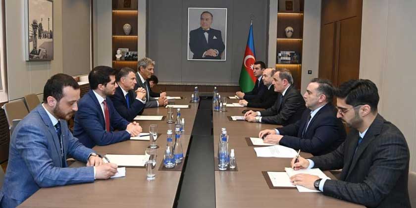 Юлий Эдельштейн находится с визитом в Азербайджане