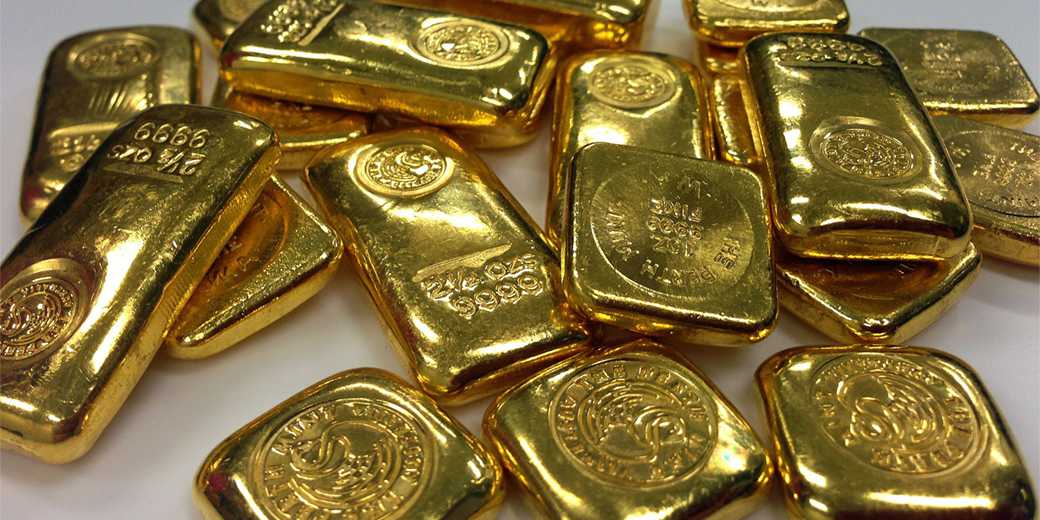 Цена золота обновила исторический максимум, впервые в истории поднявшись выше 2100 долларов