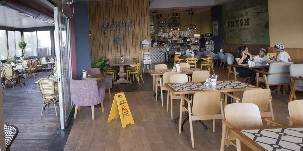 В IKEA на завтрак в пятницу утром? Неожиданные цены и безлимитный кофе