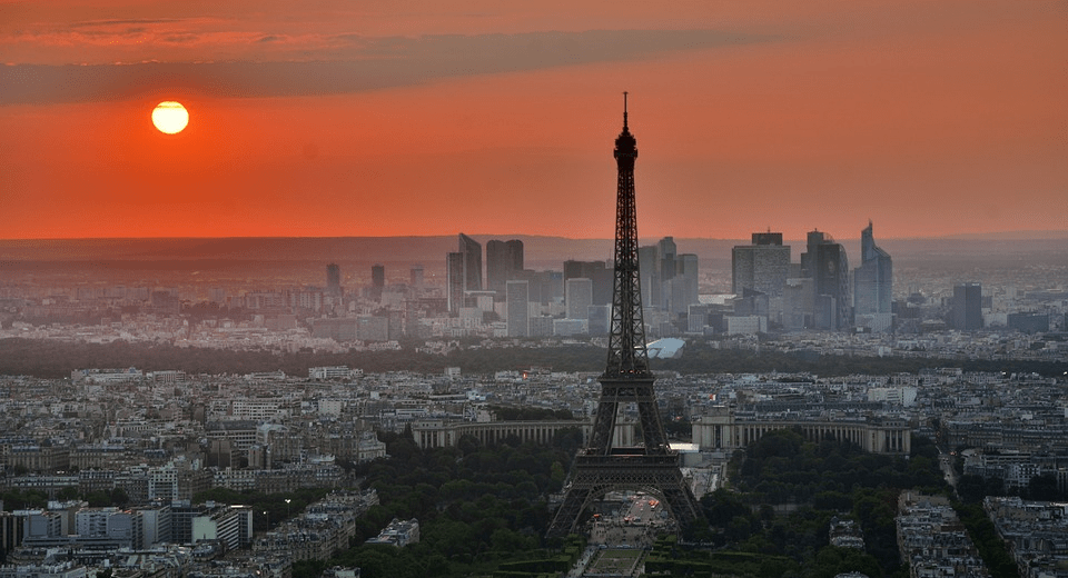 Забастовка транспортников против пенсионной реформы во Франции парализовала Париж