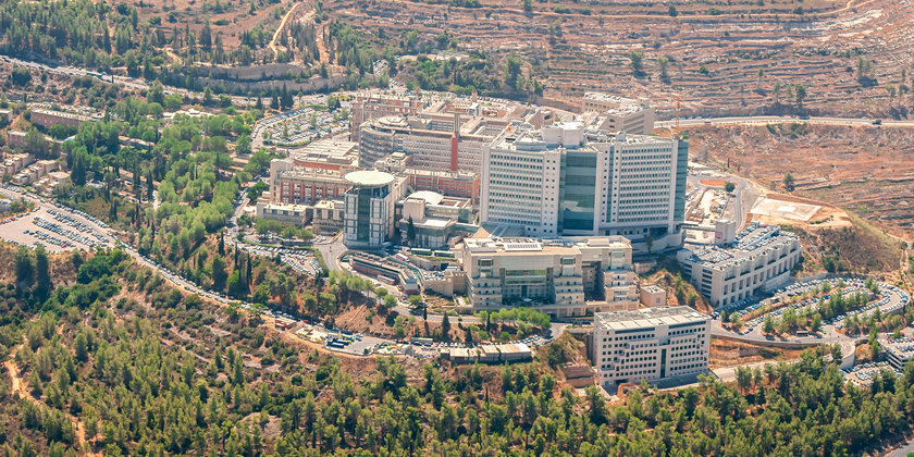 20-летний израильтянин умер от агрессивной бактерии. Каковы признаки заражения?