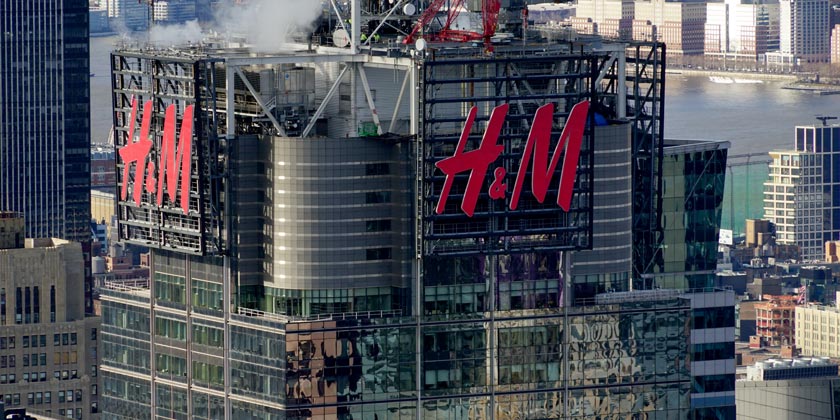H&M удалил рекламу школьной формы из-за обвинений в сексуализации детей