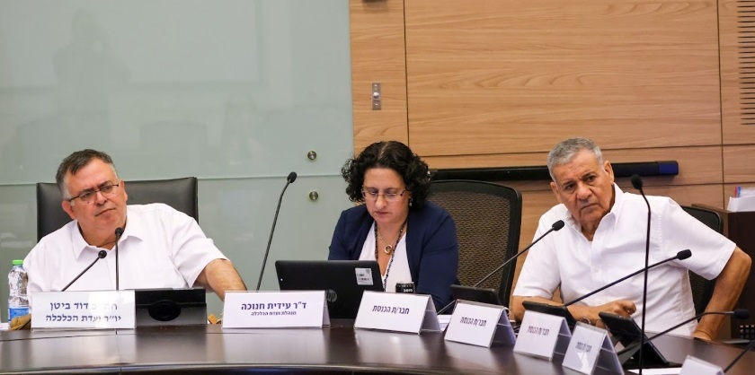 «Если вы отмените скидки для стариков, я позабочусь об организации демонстраций перед домами министров транспорта и финансов»