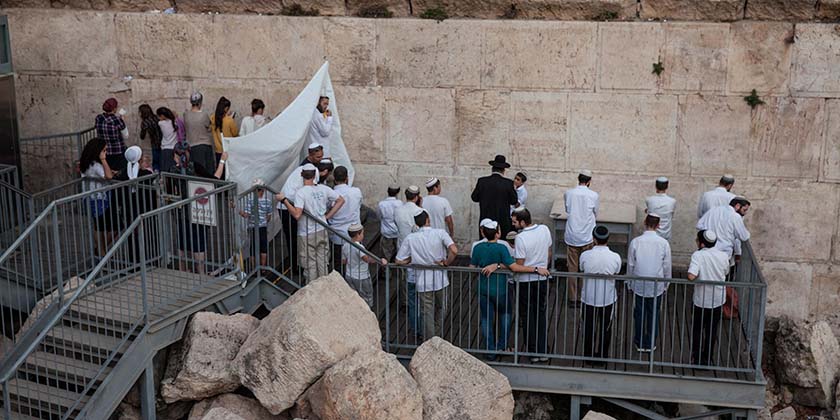 Опрос «Кан хадашот»: большинство населения – за раздельные молитвы