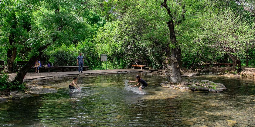 Ручьи на севере страны вновь опасны для купания