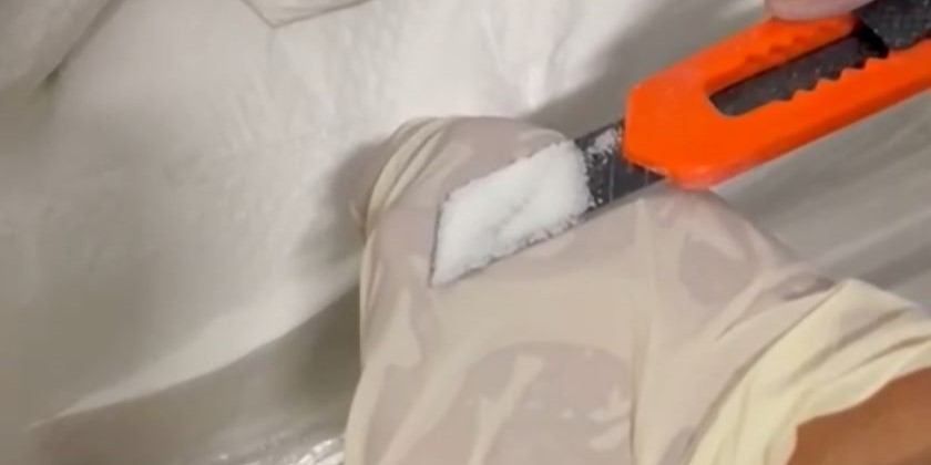 Таможенники пресекли контрабанду в сектор Газа 16 тонн вещества для ракет