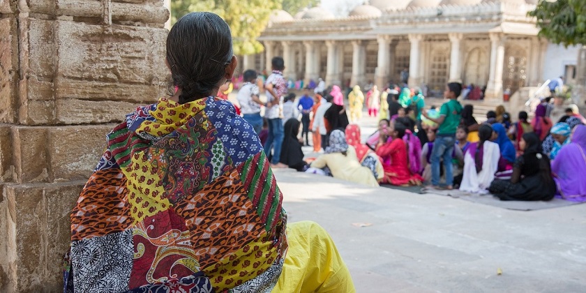 Она выросла в кибуце. Теперь она – мусульманка в Кашмире. Поразительная история Амит Мораг