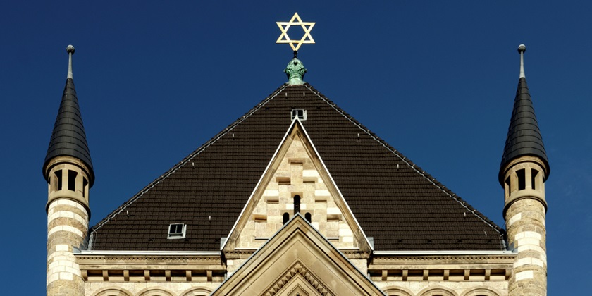 Подростки-исламисты готовили атаку на синагогу и рождественскую ярмарку
