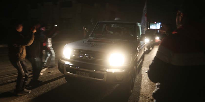 ХАМАС передал заложников Красному Кресту. Среди них - Елена Труфанов и ее мать Ирена