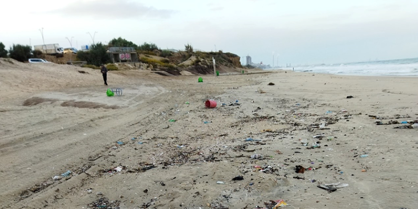 Новое исследование: какой мусор чаще всего встречается на пляжах Израиля?