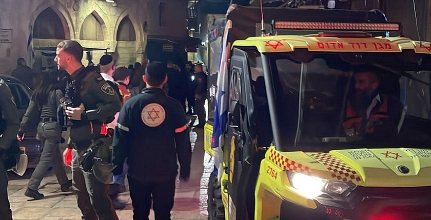 Полицейскому, который застрелил в Яффо волонтера-парамедика, предъявлено обвинение