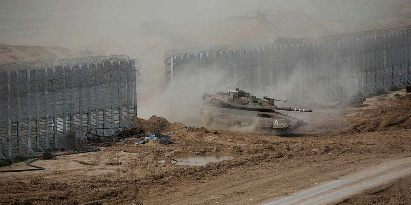 ЦАХАЛ уничтожает террористов в трех районах сектора Газа