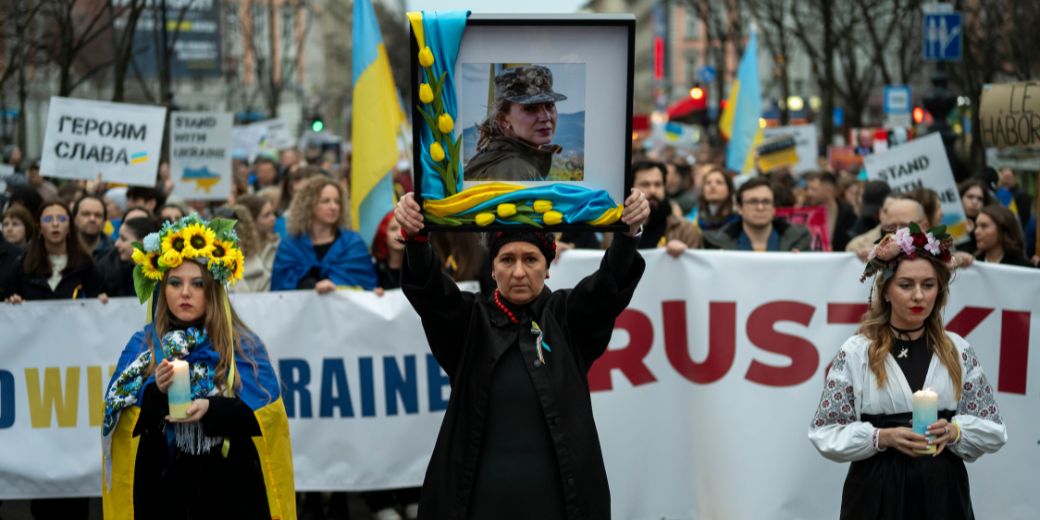 Два года войны: по всей Европе прошли массовые демонстрации в поддержку Украины