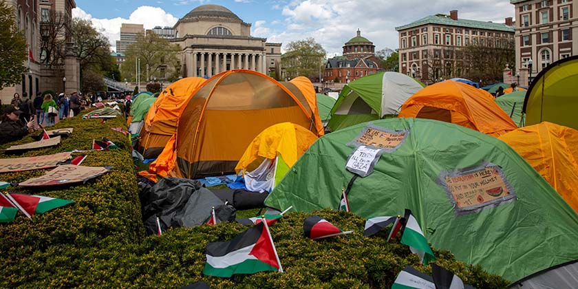 Участники антиизраильских протестов отказываются покинуть кампус Колумбийского университета