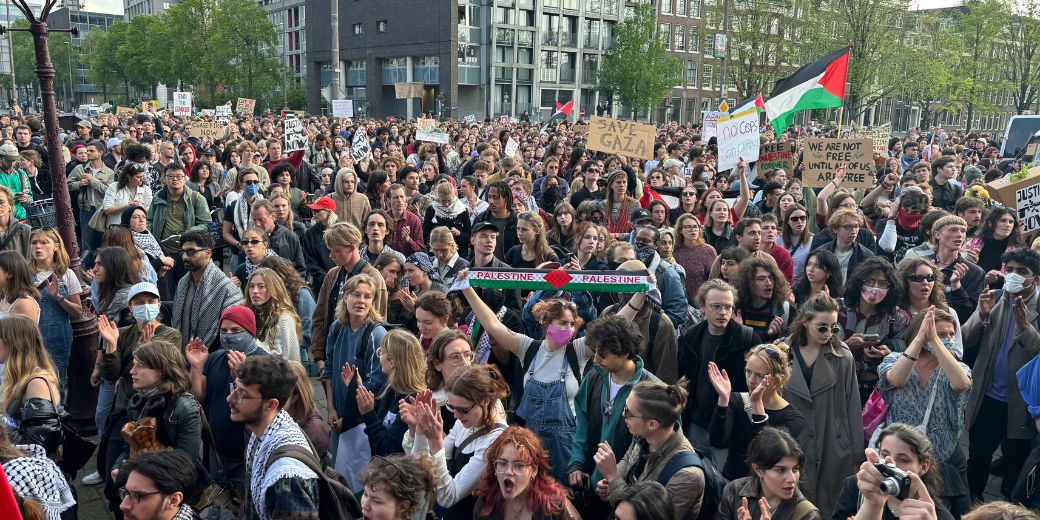 Полиция жестко разогнала пропалестинский протест студентов в университете Амстердама (видео)